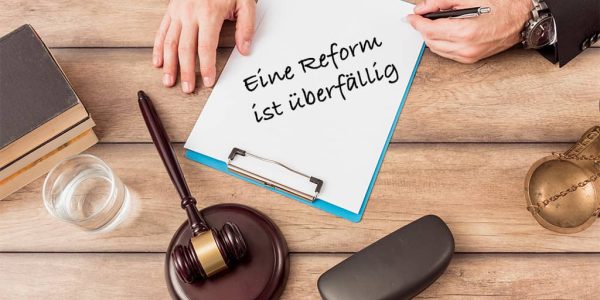 lawyer-filling-document